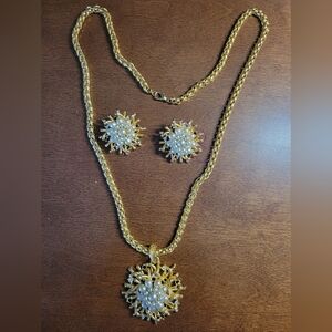 Craftd London Elegant Gold Pearl Flower Pendant Necklace and Earrings Set